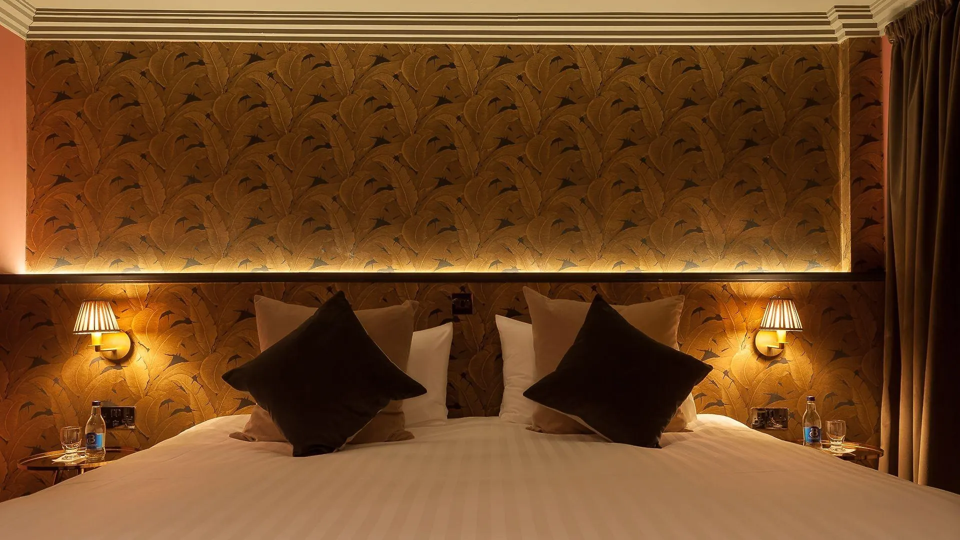 House Belfast Hotel