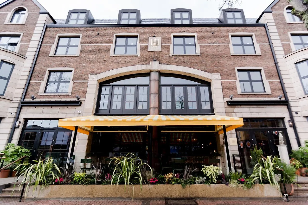 House Belfast Hotel