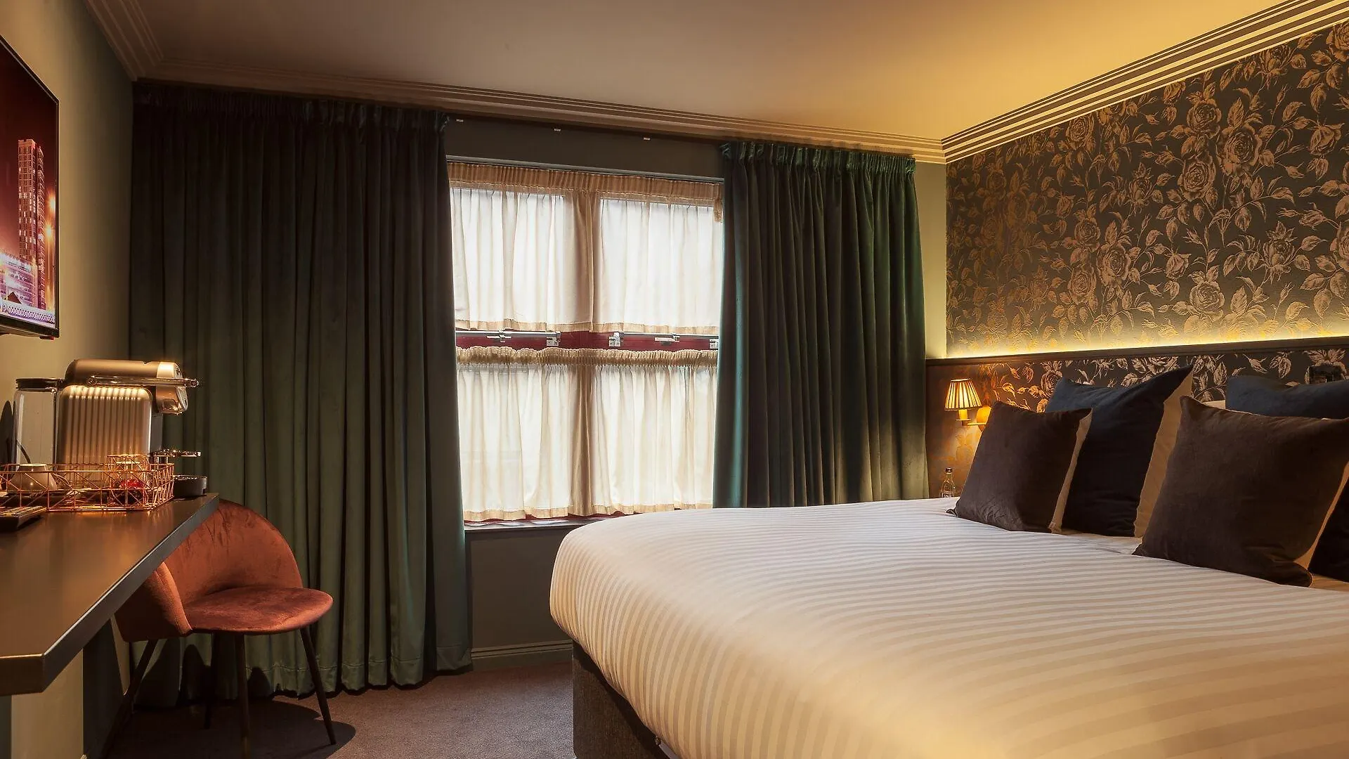 ***  House Belfast Hotel United Kingdom